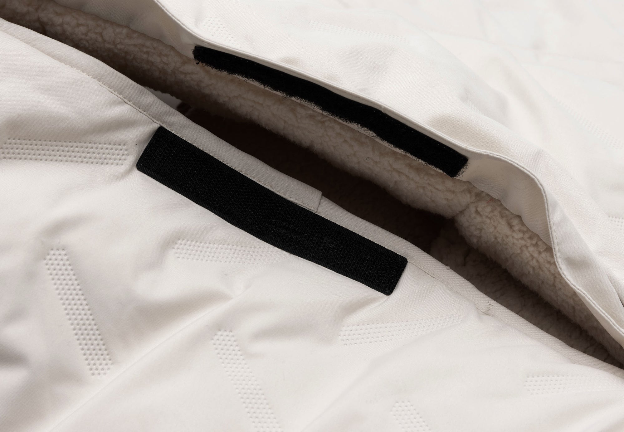 Kerrupoki Embossed - Sand - miniplay.is