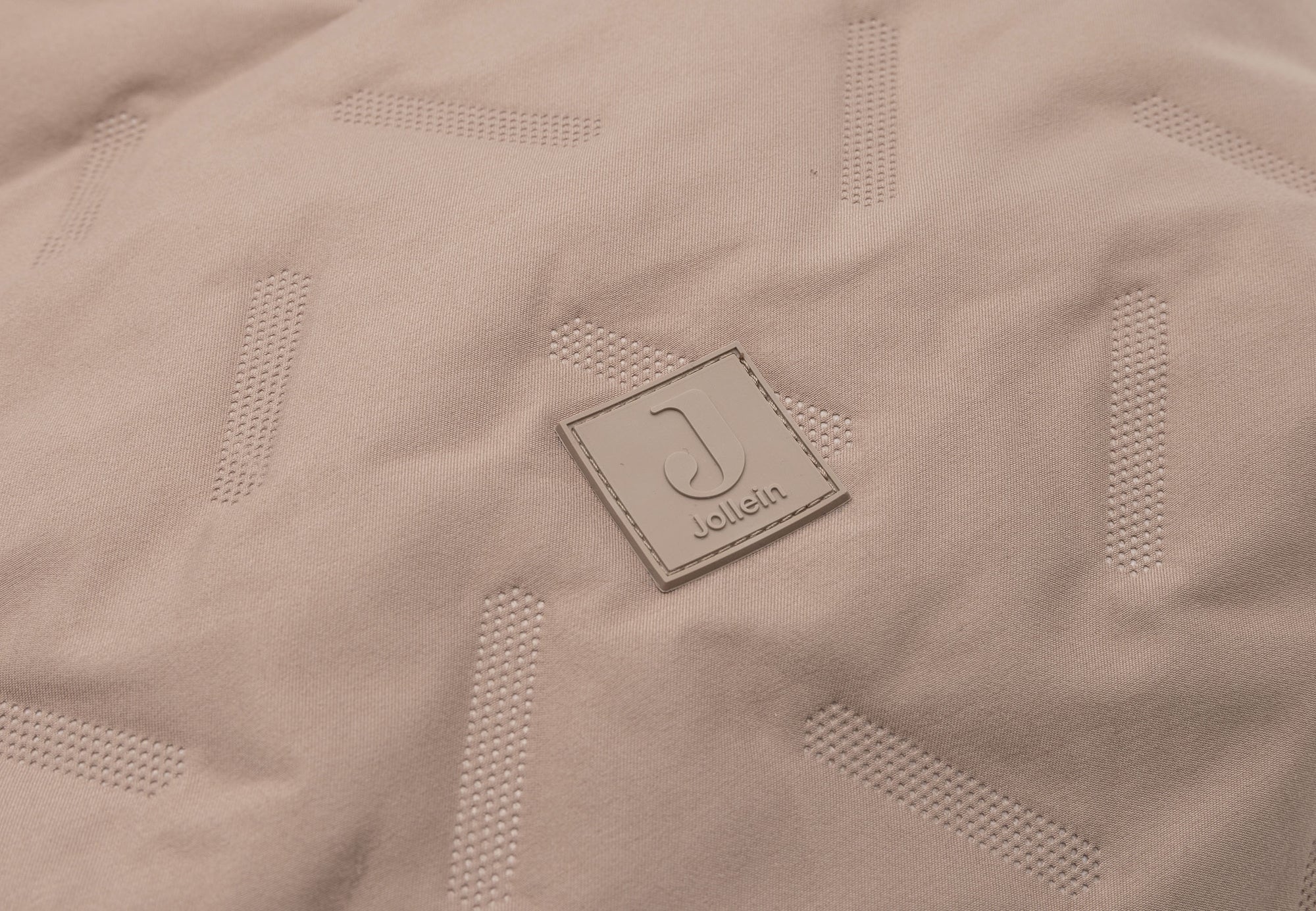 Kerrupoki Embossed - Milky Coffee - miniplay.is