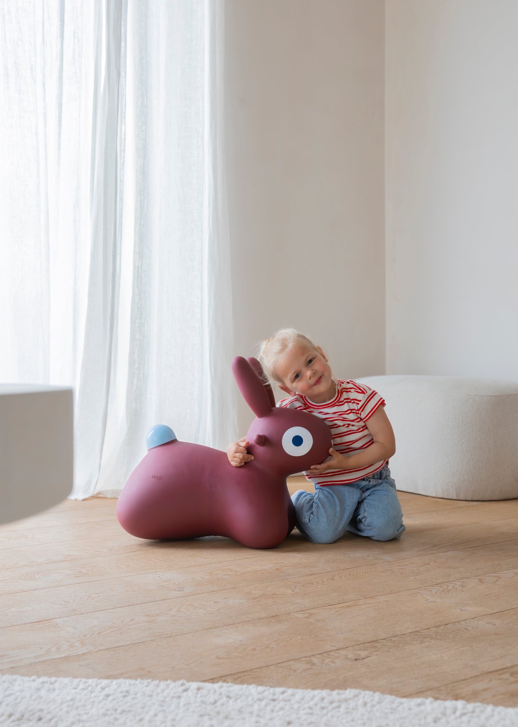 Hoppi Bunny - Burgundy - miniplay.is