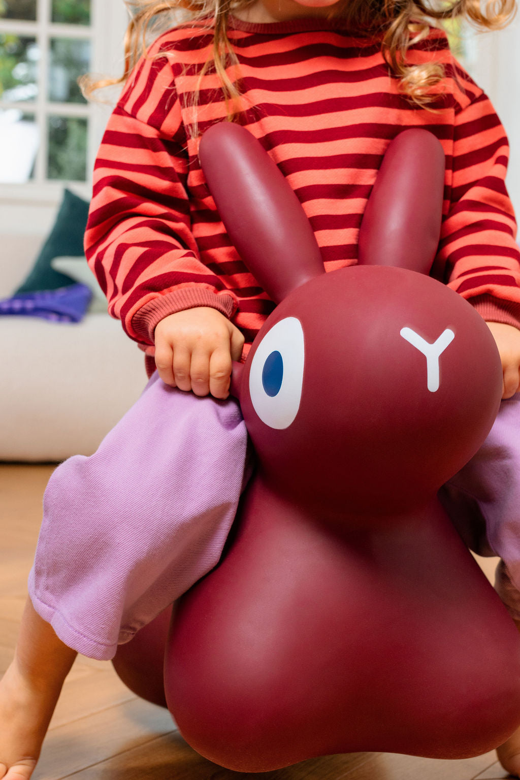 Hoppi Bunny - Burgundy - miniplay.is