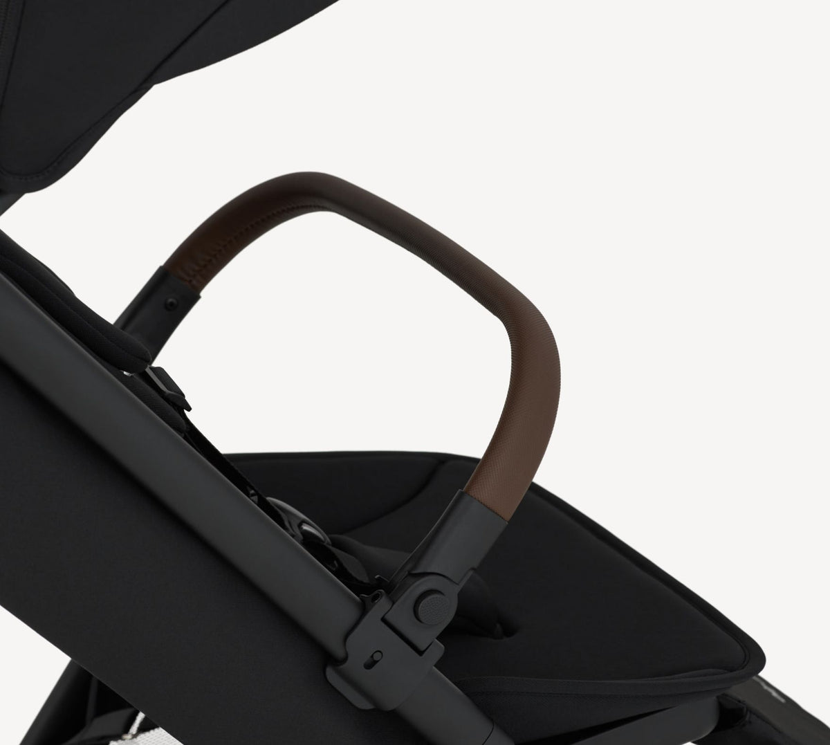 Anex Air-Q stroller in Muna