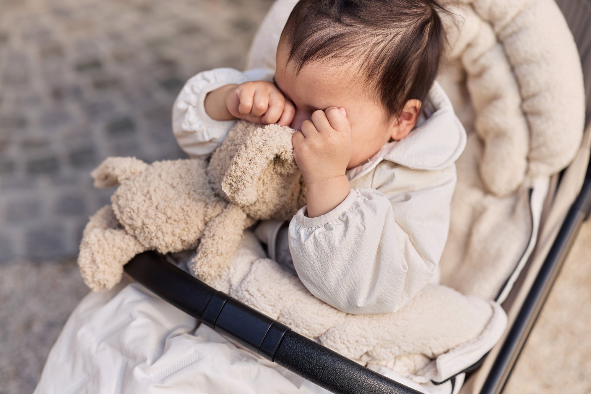 Kerrupoki Embossed - Sand - miniplay.is