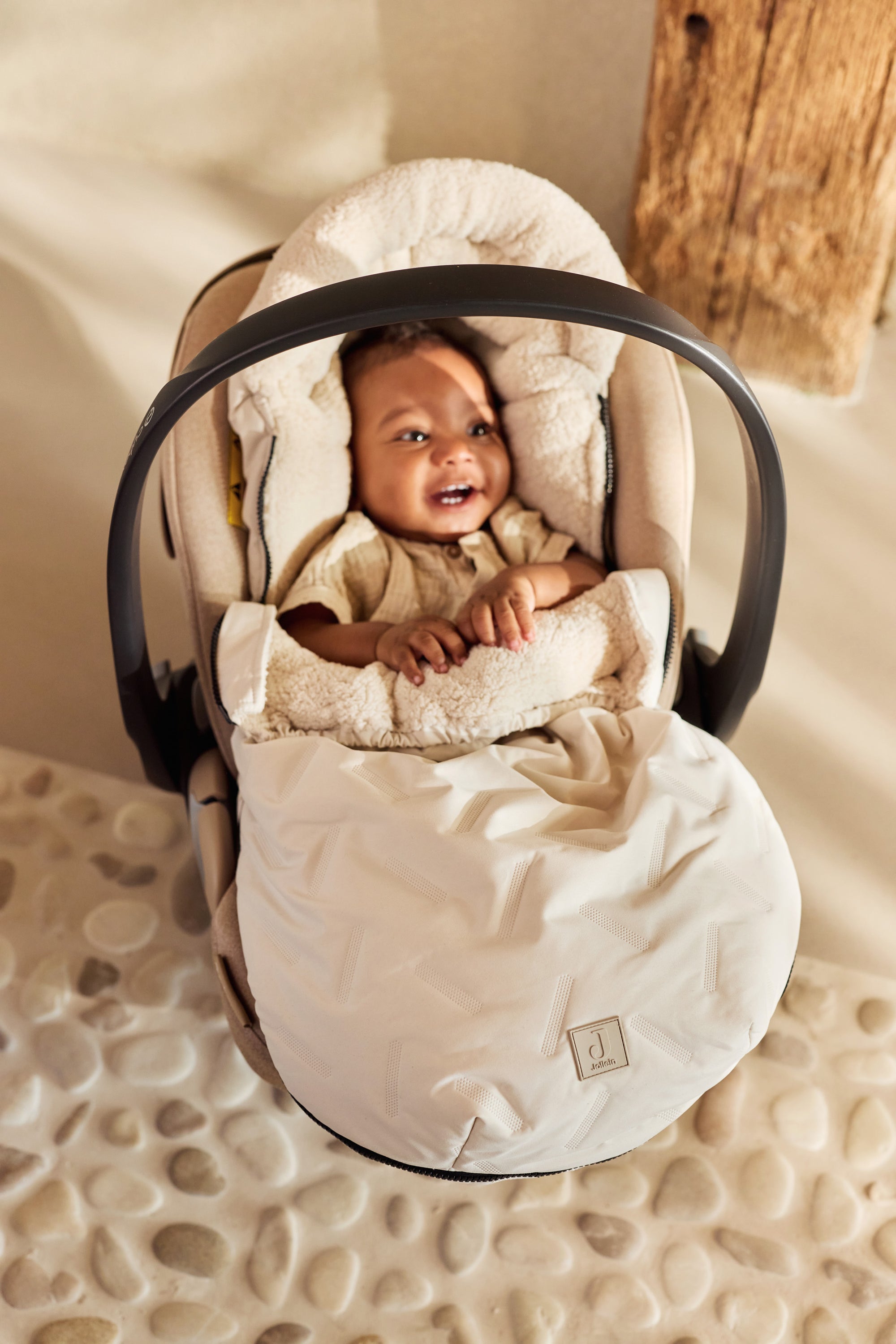 Bílstólapoki Embossed - Sand - miniplay.is