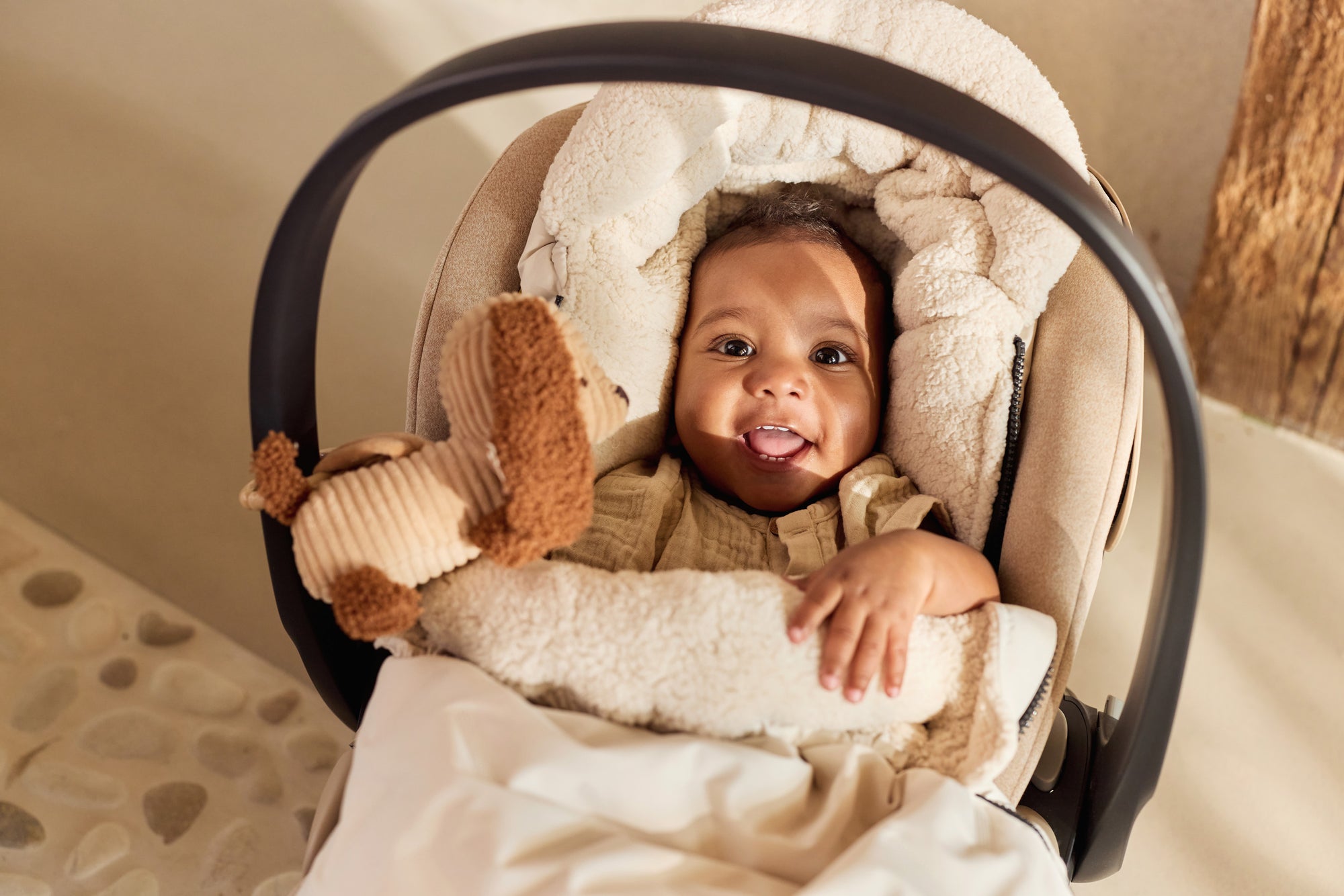 Bílstólapoki Embossed - Sand - miniplay.is