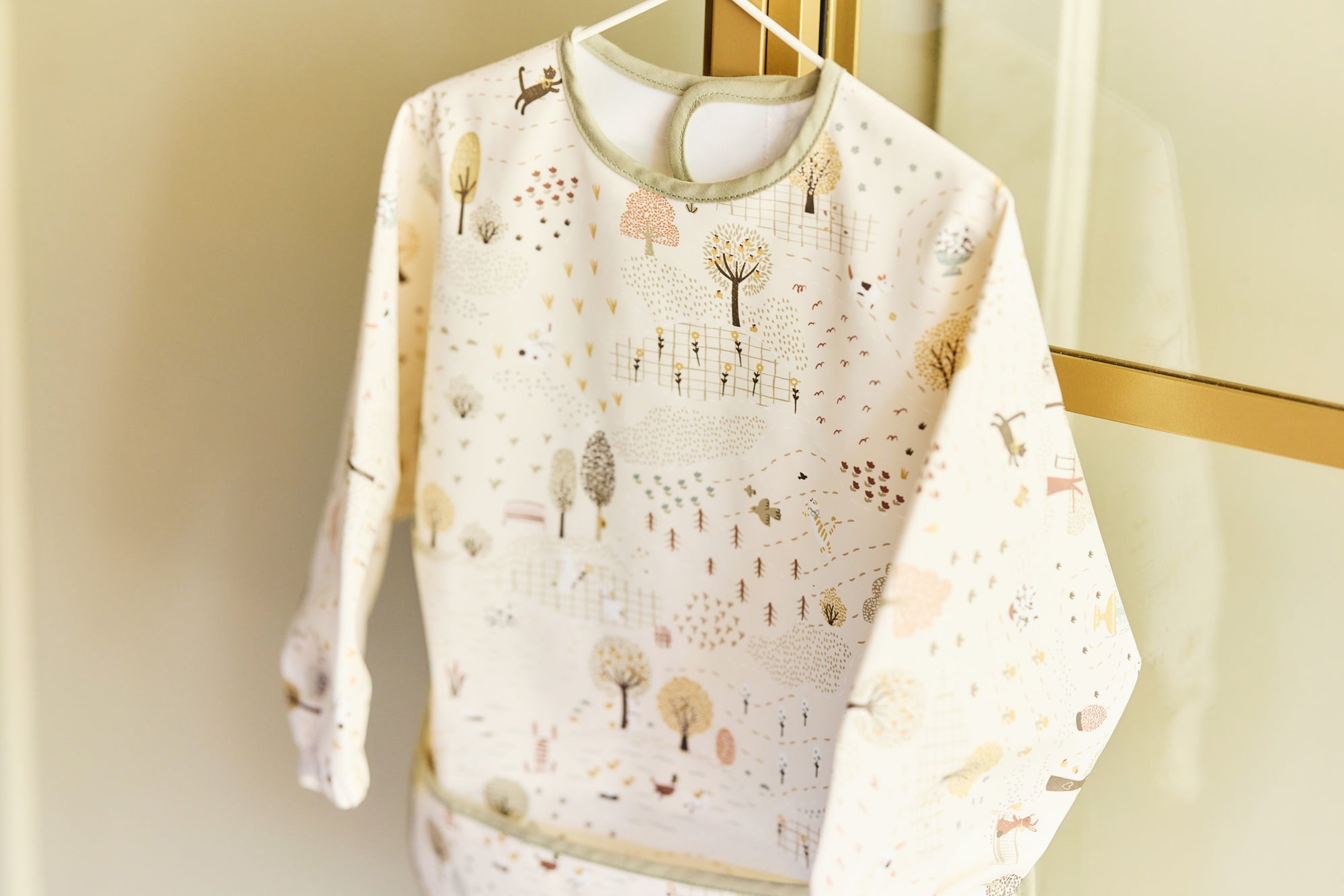 Smekkur með ermum - Tiny Park - miniplay.is