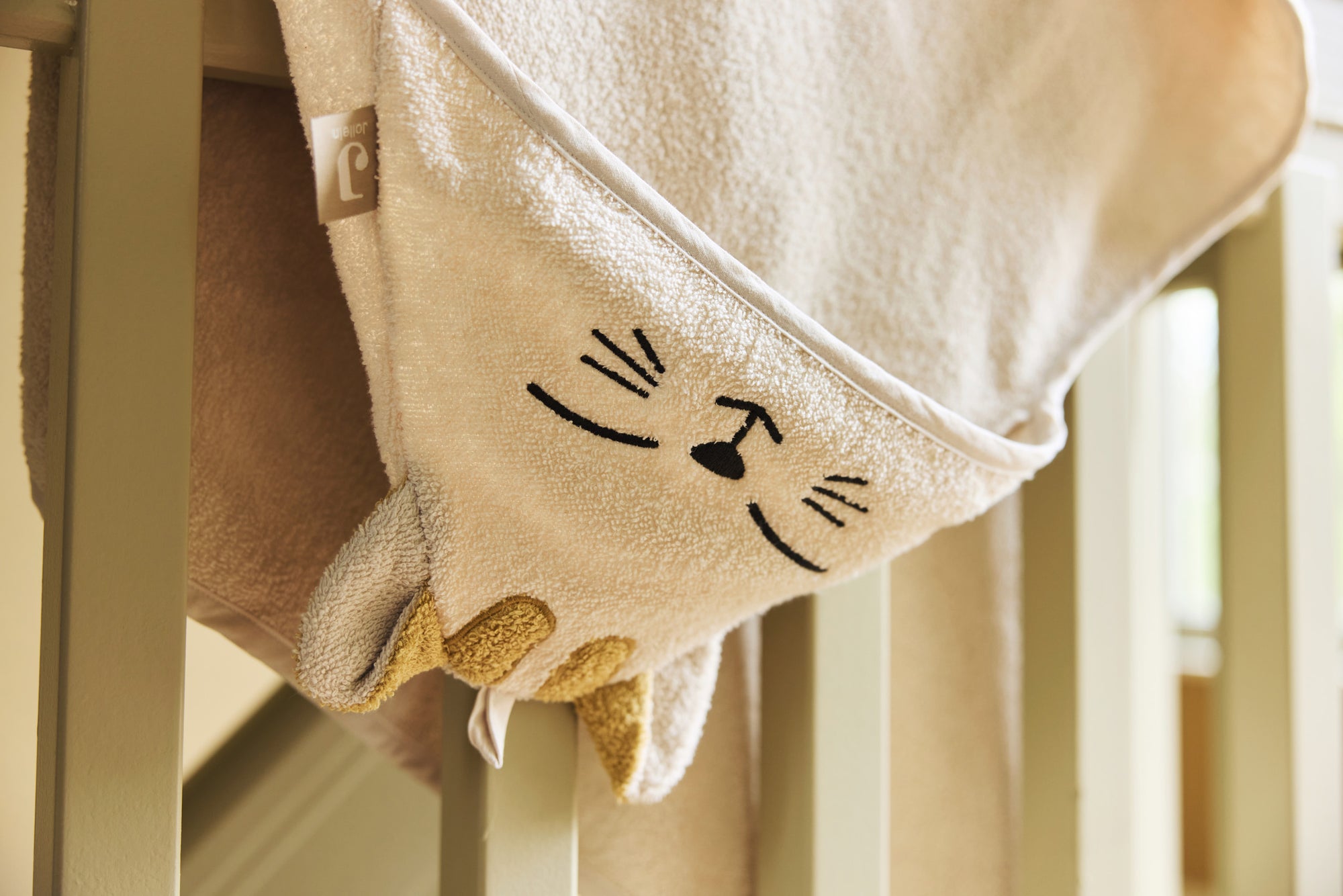 Handklæði með hettu 75x75cm - Charlie - miniplay.is