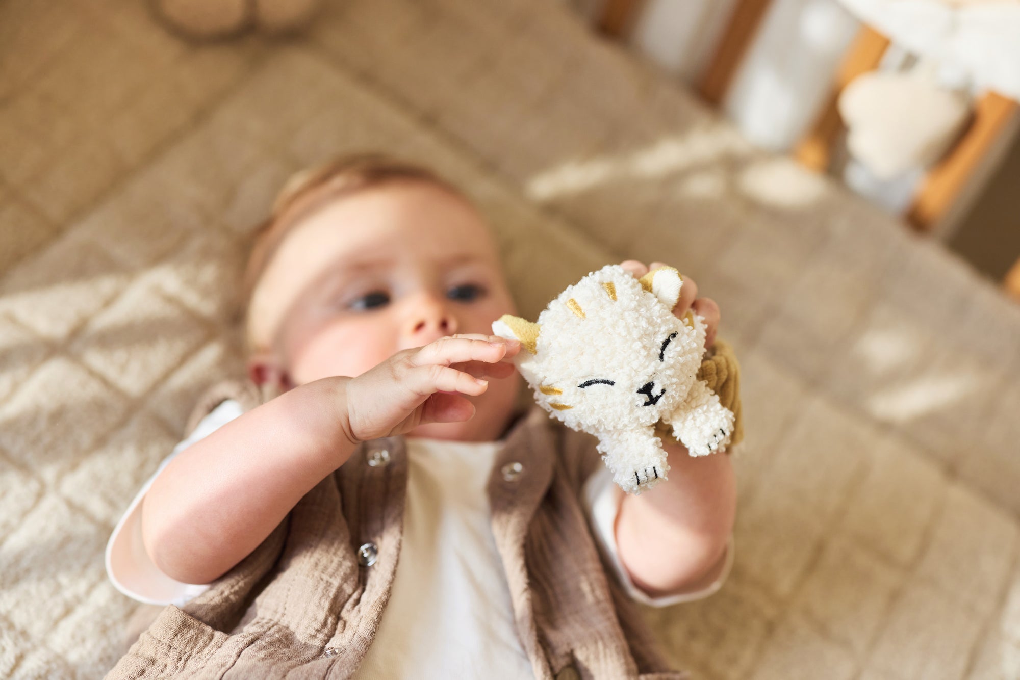 Hringla - Charlie - miniplay.is