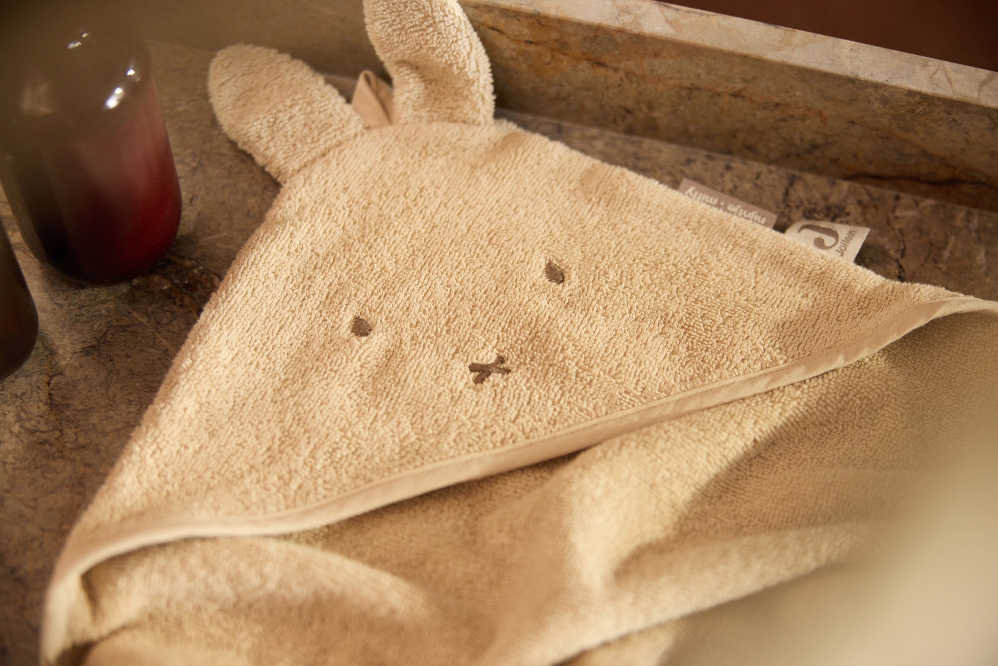Handklæði með hettu 75x75 Miffy - Warm Sand - miniplay.is