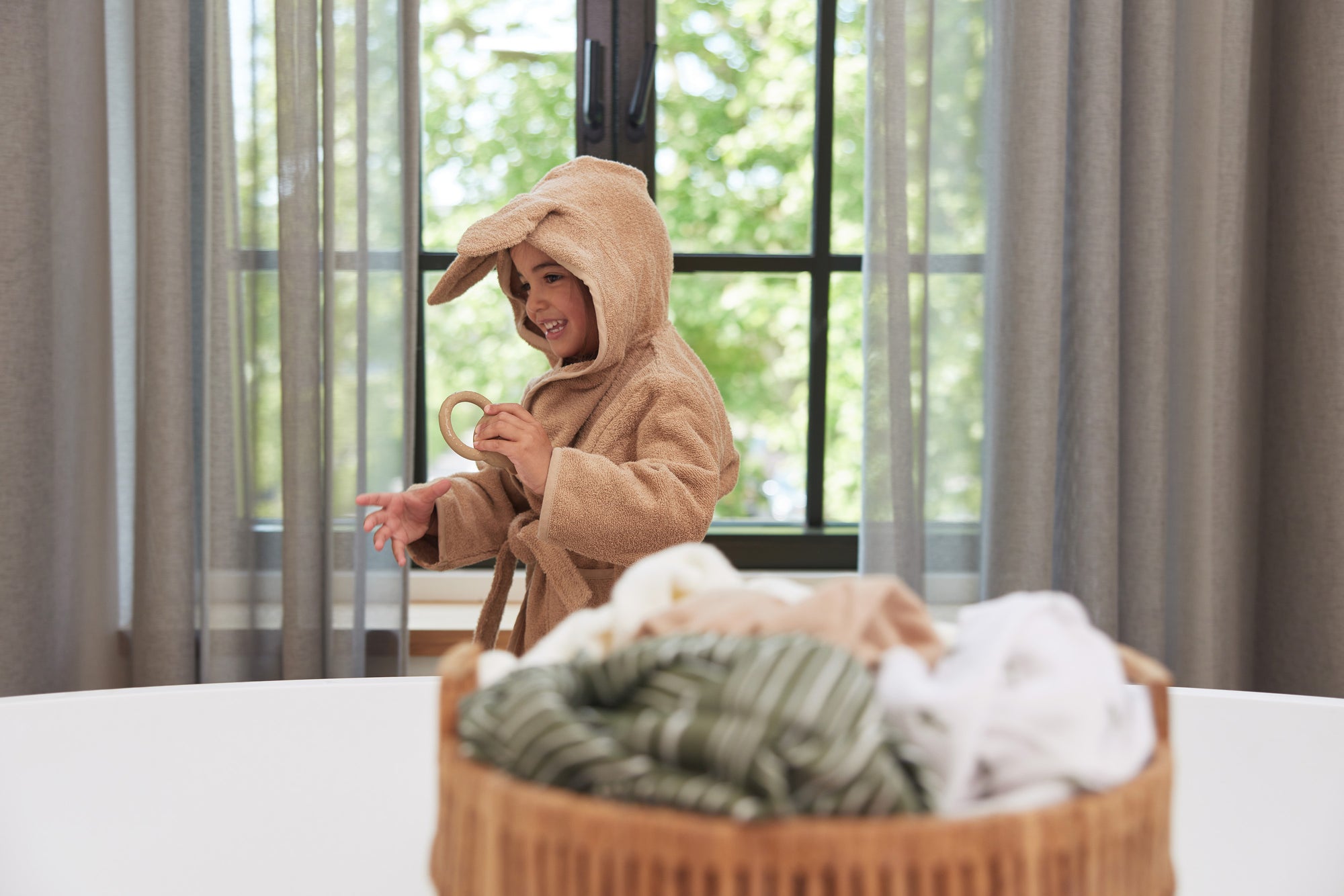 Baðsloppur 3-4 ára - Biscuit - miniplay.is