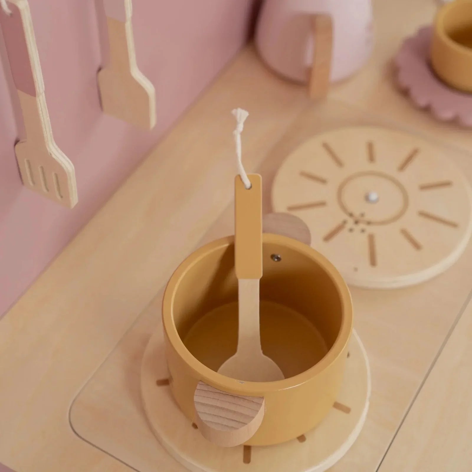 Eldhús - bleikt - miniplay.is