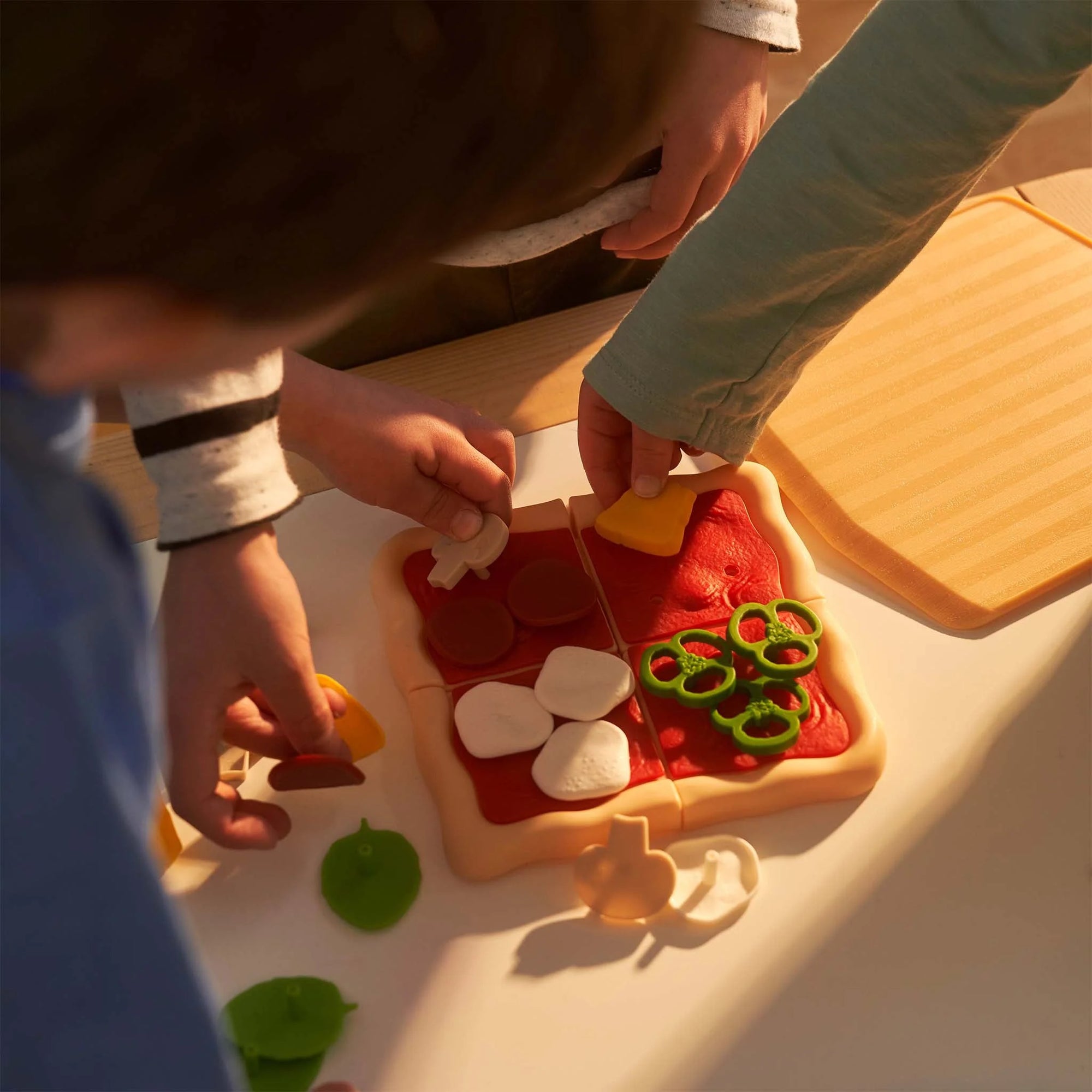 OONI Leikfanga Pizza Topping Station