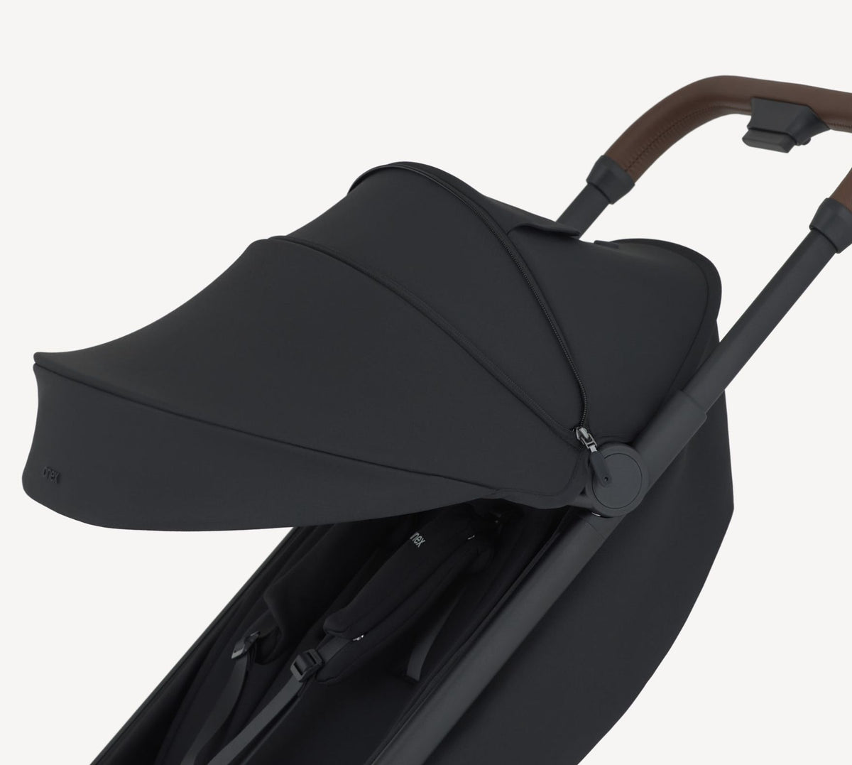 Anex Air-Q stroller in Muna